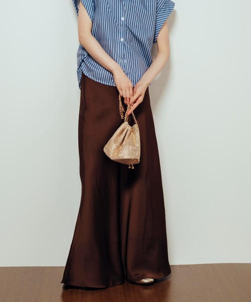 Shelly island(シェリーアイランド)の「サテン華奢見えスカート(スカート・レディース・ブラック/ブラウン/ベージュ・FREE)」の11枚目の写真