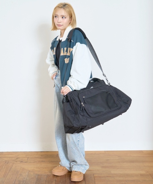 LOVETOXIC（ラブトキシック）の「【LTXC】【容量40-45L】【撥水】拡張3wayボストン（ボストンバッグ・キッズ・ブラック/サックスブルー/カラフル・F）」の4枚目の写真