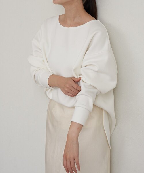 russet（ラシット）の「【再値下げ】ラウンドヘムプルオーバー（Tシャツ/カットソー・レディース・ブラック/ホワイト・FREE）」の6枚目の写真