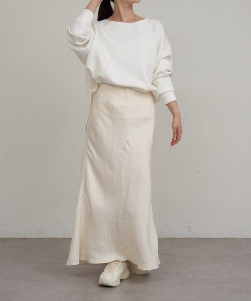 russet（ラシット）の「【再値下げ】ラウンドヘムプルオーバー（Tシャツ/カットソー・レディース・ブラック/ホワイト・FREE）」の5枚目の写真