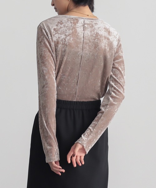 for/c(フォーシー)の「サマ見えチュールベロアロングスリーブトップス【サスティナブル】(Tシャツ/カットソー・レディース・ベージュ/グレー/ブラウン/チャコールグレー・M/L)」の7枚目の写真