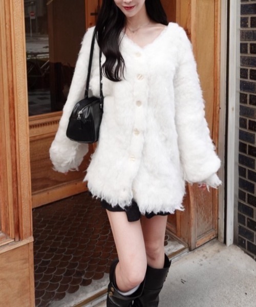 mellowneon（メロウネオン）の「シャギーニットロングカーディガン（カーディガン/ボレロ・レディース・ピンク/チャコールグレー/グレー/オフホワイト/ベージュ/ボルドー/ブラウン・FREE）」の2枚目の写真