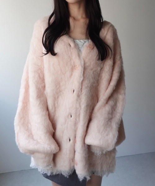 mellowneon（メロウネオン）の「シャギーニットロングカーディガン（カーディガン/ボレロ・レディース・ピンク/チャコールグレー/グレー/オフホワイト/ベージュ/ボルドー/ブラウン・FREE）」の6枚目の写真