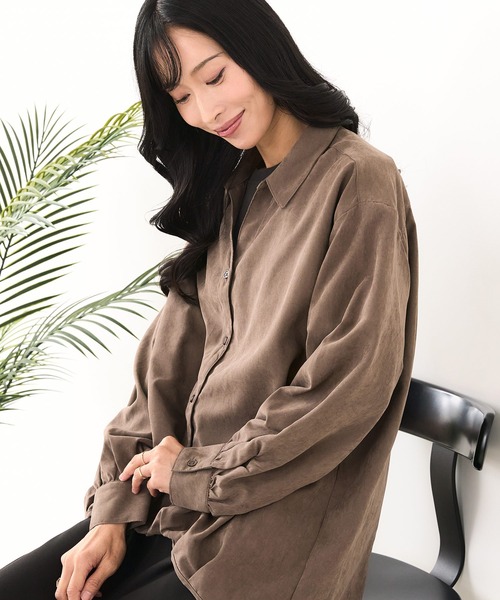 fort point(フォーポイント)の「【C-FORT POINT/フォートポイント】ピーチ起毛 スキッパー ブラウス(シャツ/ブラウス・レディース・ブラウン/カーキ/チャコールグレー/ベージュ・FREE)」の16枚目の写真
