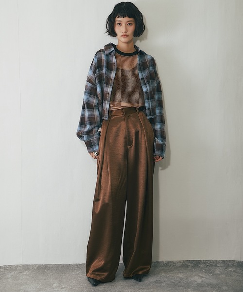 ANOTHER S(アナザーエス)の「サテンタックワイドパンツ(その他パンツ・レディース・ブラック/グレイッシュベージュ/ブラウン/ピンク・FREE)」の5枚目の写真