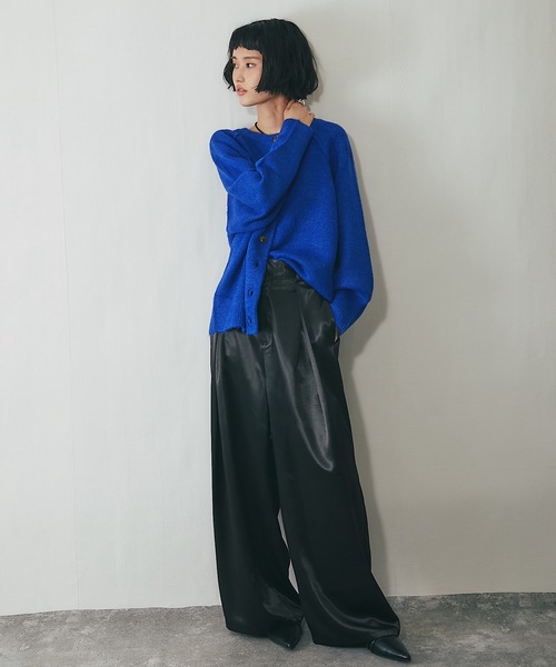 ANOTHER S(アナザーエス)の「サテンタックワイドパンツ(その他パンツ・レディース・ブラック/グレイッシュベージュ/ブラウン/ピンク・FREE)」の11枚目の写真