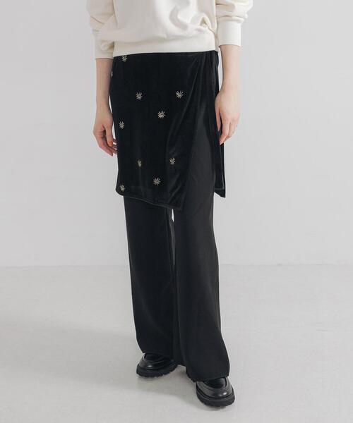 URBAN RESEARCH（アーバンリサーチ）の「ベロア刺繍ラップスカート（スカート・レディース・ブラック・FREE）」の4枚目の写真