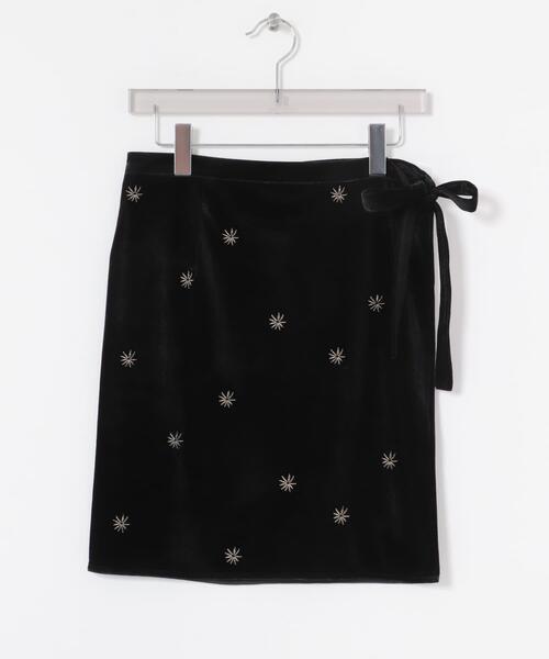 URBAN RESEARCH（アーバンリサーチ）の「ベロア刺繍ラップスカート（スカート・レディース・ブラック・FREE）」の8枚目の写真