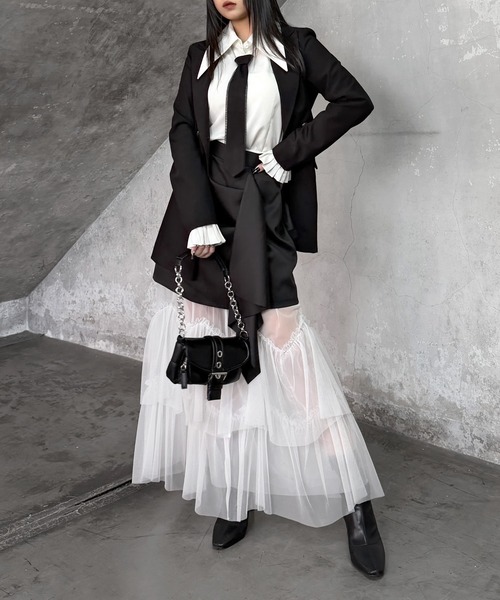 LVEU.（ラブユ.）の「【LVEU.】袖プリーツデザインシャツ / トップス シャツ ブラウス プリーツ フレアカフス ビッグカラー クロップド ショート ブラック ホワイト ブルー モード（シャツ/ブラウス・レディース・ブラック/ホワイト/ブルー・FREE）」の15枚目の写真
