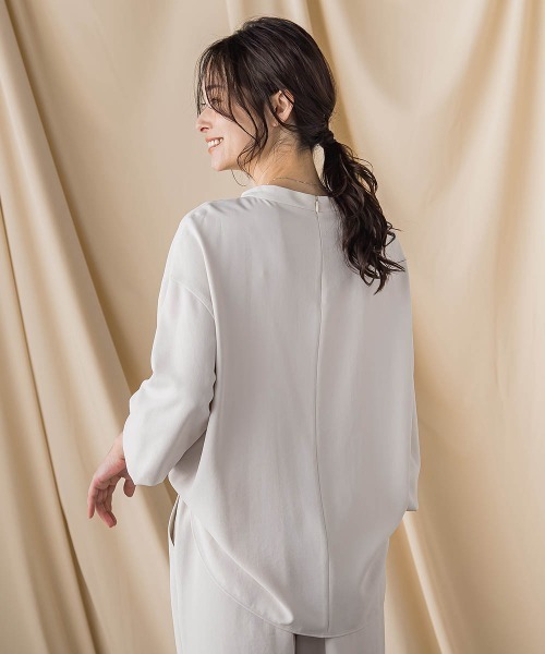 LAUTREAMONT(ロートレアモン)の「キレイ×リラックス スタンドカラーブラウス≪接触冷感/UV/洗濯機で洗える≫(シャツ/ブラウス・レディース・ベージュ/ブラック/チャコールグレー・9号)」の17枚目の写真