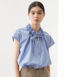 【新品タグ付】Blumarine ブルマリン　スワロフスキー　フリルトップス38 新品タグ付】Blumarine ブルマリン スワロフスキー フリル