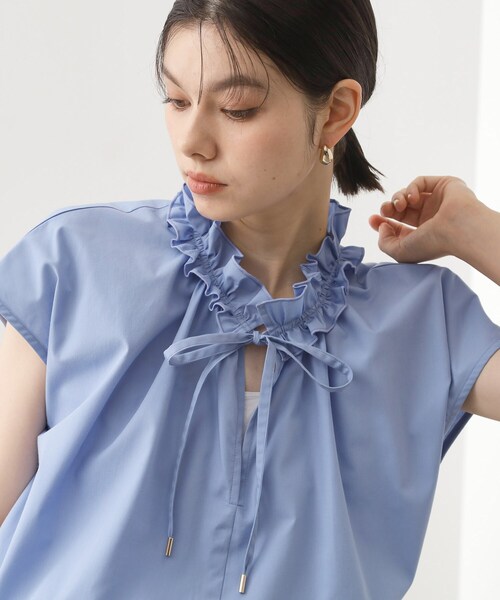 THE SHOP TK (ザ ショップ ティーケー )の「【インしなくても決まる】スタンドフリルブラウス/洗濯機OK(シャツ/ブラウス・レディース・ブルー/ホワイト系5/ネイビー・12/13)」の7枚目の写真