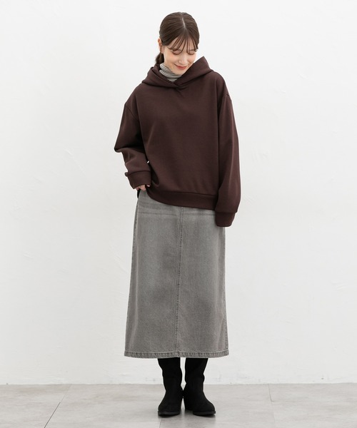 Honeys（ハニーズ）の「【ハニぽか】あったかきれいめパーカー（パーカー・レディース・グレイッシュベージュ/ブルー/オフホワイト/ブラウン/ブラック・L/M/LL/S）」の19枚目の写真