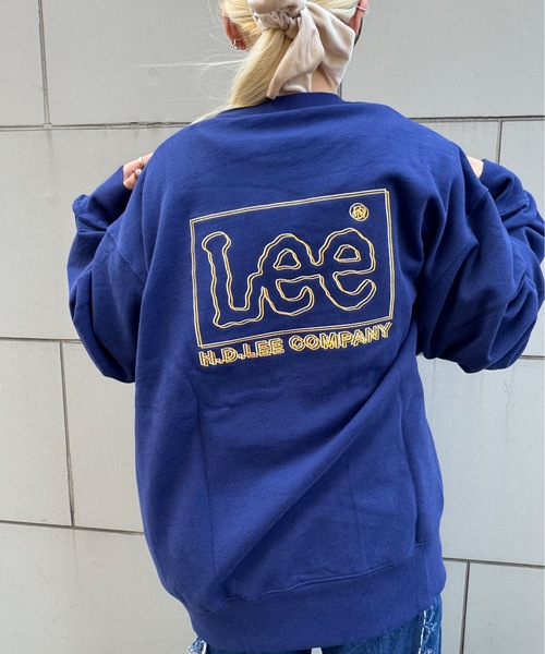 Lee(リー)の「LEE / BACK EMBROIDERY SWEAT / LT3218(スウェット・レディース・レッド/ネイビー/オフホワイト/ブラック・X-LARGE)」の4枚目の写真