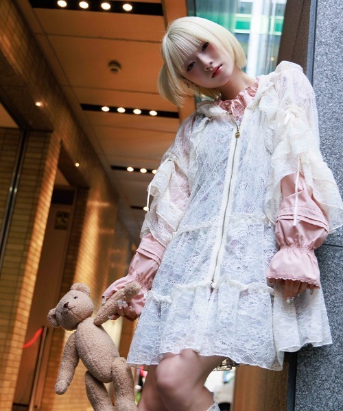 axes femme(アクシーズファム)の「ティアードレースパーカー(カーディガン/ボレロ・レディース・キナリ/ブラック・FREE)」の2枚目の写真