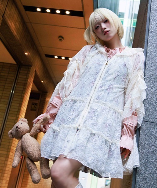 axes femme(アクシーズファム)の「ティアードレースパーカー(カーディガン/ボレロ・レディース・キナリ/ブラック・FREE)」の11枚目の写真