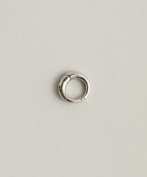 Auntie Rosa Holiday（アンティローザホリデー）の「ニュアンスサークルイヤーカフ（イヤーカフ・レディース・シルバー/ゴールド・FREE）」の9枚目の写真