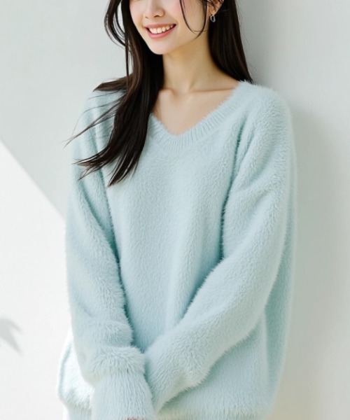 cammie(キャミー)の「Vネックシャギーニットトップス(ニット/セーター・レディース・ピンク系その他/サックスブルー/オフホワイト・F)」の2枚目の写真