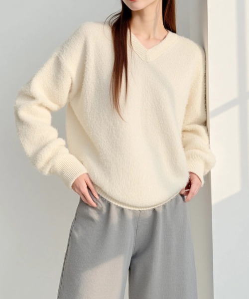 cammie(キャミー)の「Vネックシャギーニットトップス(ニット/セーター・レディース・ピンク系その他/サックスブルー/オフホワイト・F)」の11枚目の写真