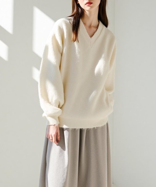 cammie(キャミー)の「Vネックシャギーニットトップス(ニット/セーター・レディース・ピンク系その他/サックスブルー/オフホワイト・F)」の12枚目の写真