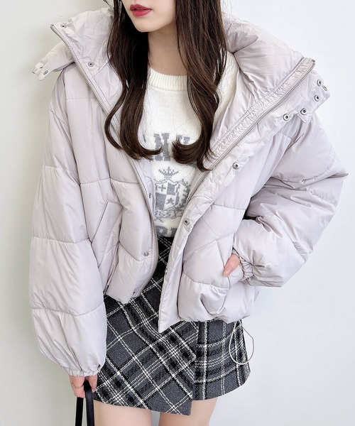 INGNI（イング）の「【WEB限定】ビッグフードエコダウン（ダウンジャケット/コート・レディース・ライトベージュ/ブラック/グレー系その他/ピンク/オフホワイト・M）」の3枚目の写真