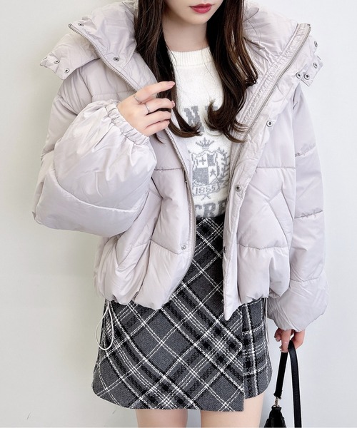 INGNI（イング）の「【WEB限定】ビッグフードエコダウン（ダウンジャケット/コート・レディース・ライトベージュ/ブラック/グレー系その他/ピンク/オフホワイト・M）」の6枚目の写真