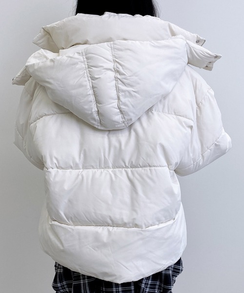 INGNI（イング）の「【WEB限定】ビッグフードエコダウン（ダウンジャケット/コート・レディース・ライトベージュ/ブラック/グレー系その他/ピンク/オフホワイト・M）」の15枚目の写真