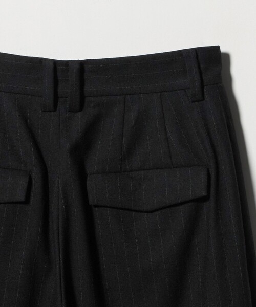 BEAUTY&YOUTH UNITED ARROWS（ビューティーアンドユースユナイテッドアローズ）の「ストライプ タックワイドパンツ（スラックス・レディース・ダークグレー/ブラック・M/XS/S）」の15枚目の写真