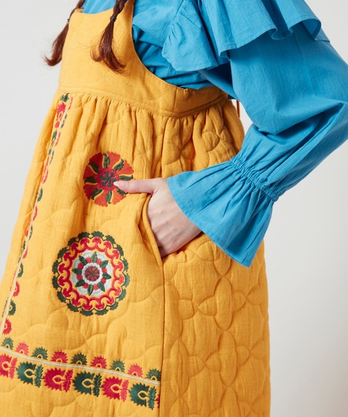 チャイハネ(チャイハネ)の「【チャイハネ】ナフィーサキルティングキャミワンピース(ワンピース・レディース・ブラック/イエロー・FREE)」の12枚目の写真