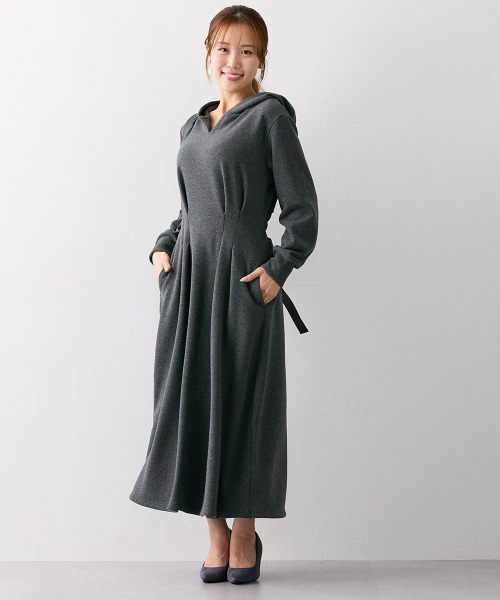 Nissen glamor(ニッセングラマー)の「【大きい胸専用】ぬくぬく裏シャギー胸躍るウエストタックパーカーワンピース(ポケット付)(ワンピース・レディース・杢グレー/ライラック・LL/3L/L/M)」の1枚目の写真