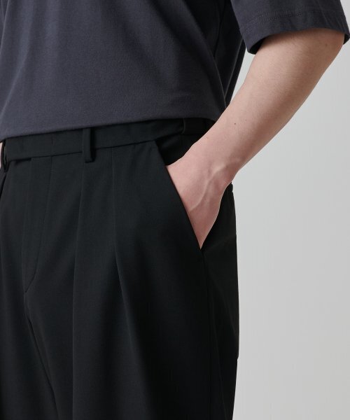 MUSINSA STANDARD（ムシンサスタンダード）の「リバースツージョーセミバルーン隠しバンディングスラックス[ブラック]（スラックス・メンズ・その他・26/27）」の6枚目の写真