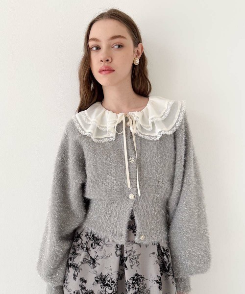 an another angelus（アンアナザーアンジェラス）の「アソート釦ラメシャギーニットカーディガン/fint フィント（カーディガン/ボレロ・レディース・オフホワイト/ライトグレー/ライトベージュ・FREE）」の2枚目の写真