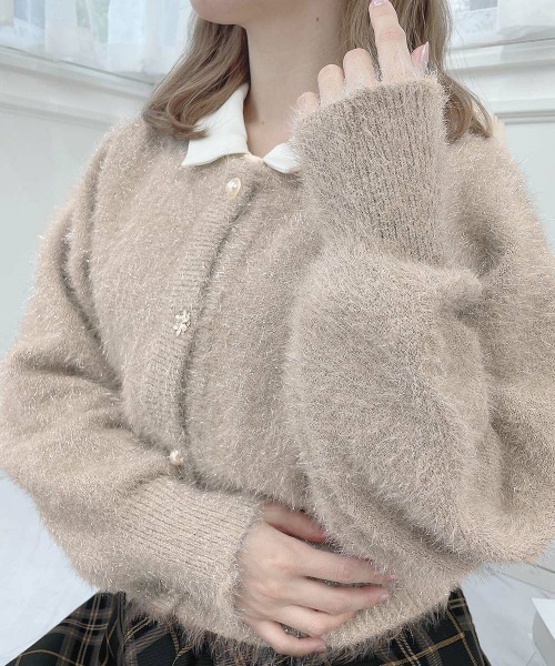an another angelus（アンアナザーアンジェラス）の「アソート釦ラメシャギーニットカーディガン/fint フィント（カーディガン/ボレロ・レディース・オフホワイト/ライトグレー/ライトベージュ・FREE）」の8枚目の写真