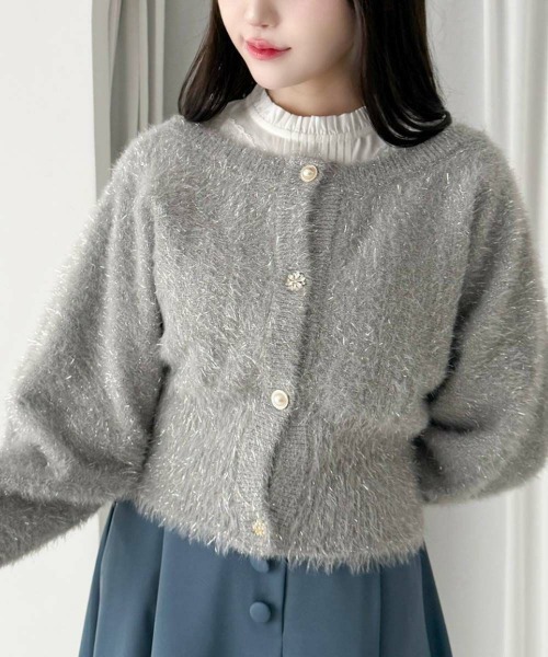 an another angelus（アンアナザーアンジェラス）の「アソート釦ラメシャギーニットカーディガン/fint フィント（カーディガン/ボレロ・レディース・オフホワイト/ライトグレー/ライトベージュ・FREE）」の12枚目の写真