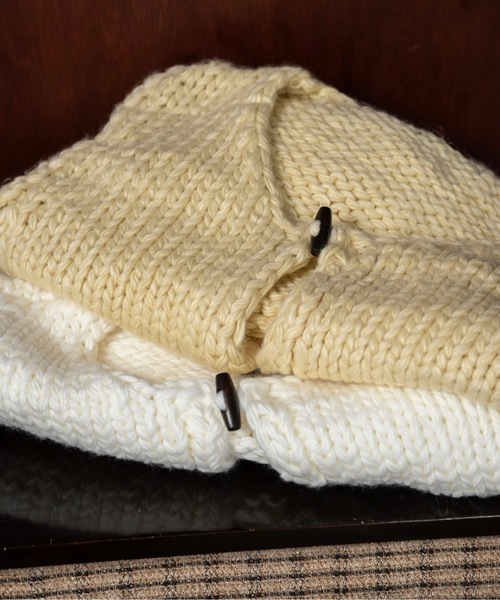 lawgy（ラウジー）の「wood button chunky knit vest / ウッドボタンチャンキーニットベスト（ベスト・レディース・クリーム/ネイビー/ホワイト・FREE）」の21枚目の写真