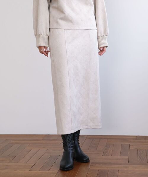 ELENCARE DUE（エレンカーレデュエ）の「・ELENCARE DUE エンボスナロースカート（スカート・レディース・ブラウン/チャコールグレー/アイボリー・FREE）」の21枚目の写真