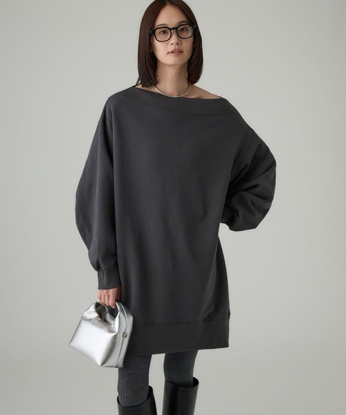 BABYLONE（バビロン）の「オフショルスウェットミニワンピ（ワンピース・レディース・ベージュ/チャコール・フリー）」の8枚目の写真