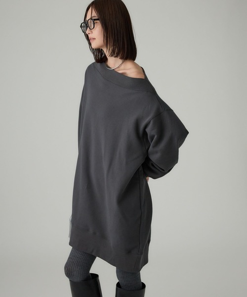 BABYLONE（バビロン）の「オフショルスウェットミニワンピ（ワンピース・レディース・ベージュ/チャコール・フリー）」の10枚目の写真