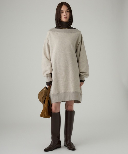 BABYLONE（バビロン）の「オフショルスウェットミニワンピ（ワンピース・レディース・ベージュ/チャコール・フリー）」の11枚目の写真