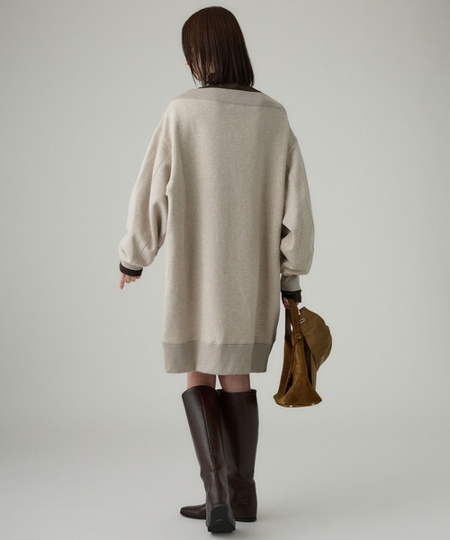 BABYLONE（バビロン）の「オフショルスウェットミニワンピ（ワンピース・レディース・ベージュ/チャコール・フリー）」の13枚目の写真