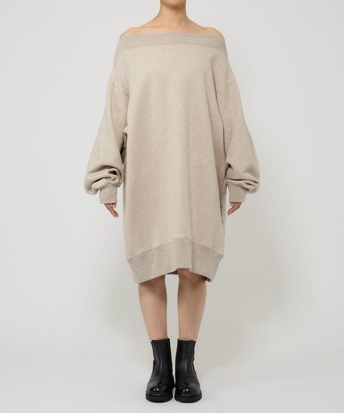 BABYLONE（バビロン）の「オフショルスウェットミニワンピ（ワンピース・レディース・ベージュ/チャコール・フリー）」の17枚目の写真