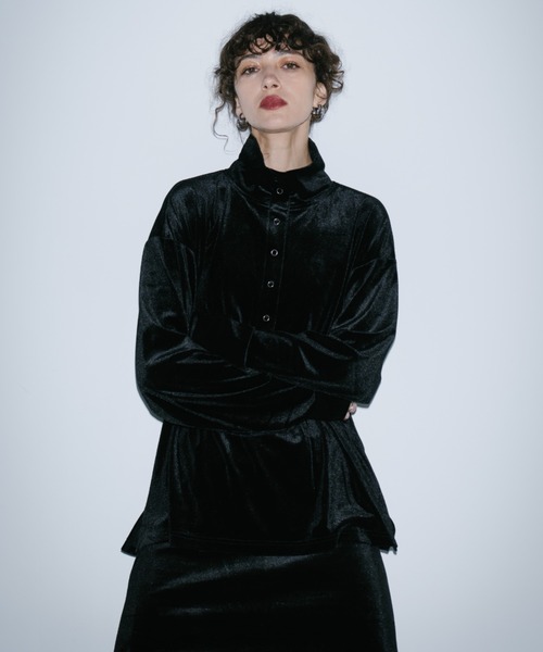 HANNE(アン)の「スタンドネックベロアトップス(Tシャツ/カットソー・レディース・ブラック/クリーム・FREE)」の7枚目の写真