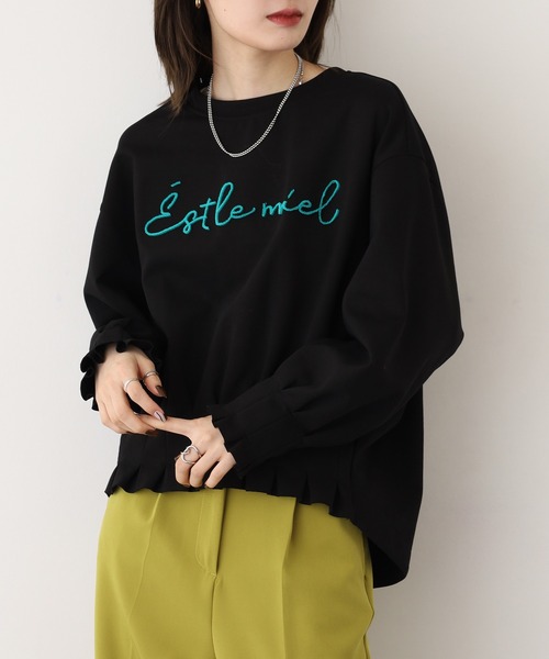 EGLANTINE(エグランティーヌ)の「EGLANTINE タックロゴトレーナー(Tシャツ/カットソー・レディース・サンドベージュ/ブラック/ブルー・40)」の4枚目の写真