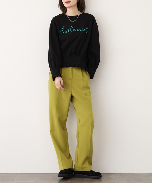EGLANTINE(エグランティーヌ)の「EGLANTINE タックロゴトレーナー(Tシャツ/カットソー・レディース・サンドベージュ/ブラック/ブルー・40)」の8枚目の写真