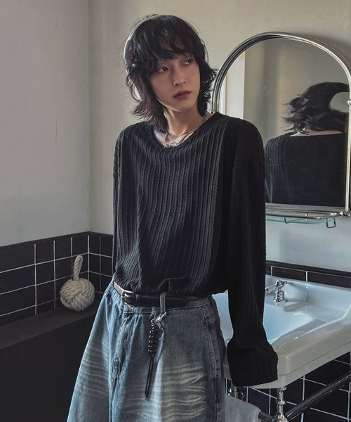 NOWLE(ノウル)の「【NOWLE】ケーブル編み風 立体リブ クルーネック ロンT(Tシャツ/カットソー・メンズ・ブラック・MEDIUM/LARGE/X-LARGE)」の5枚目の写真
