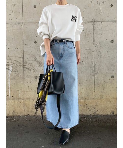 Mila Owen（ミラオーウェン）の「【USAGI ONLINE・ZOZOTOWN限定】ビッグトレーナー（スウェット・レディース・ホワイト/ダークネイビー・F）」の14枚目の写真