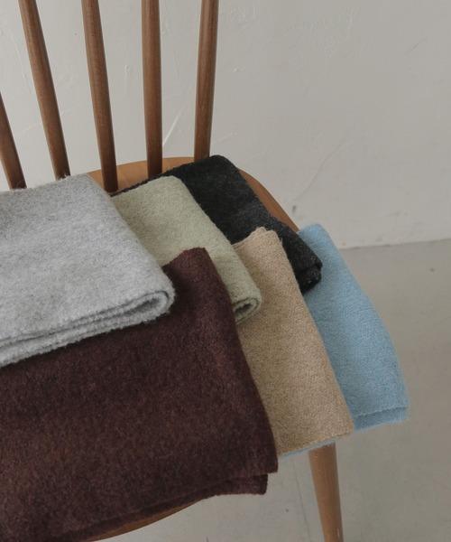 CLEIO（クレイオ）の「【CLEIO】チャーム付き無地マフラー SIMPLE PLAIN MUFFLER WITH CHARM/737-14660（マフラー・レディース・サックスブルー/グレー/チャコール/ベージュ/ブラウン/ライトグリーン・FREE）」の21枚目の写真