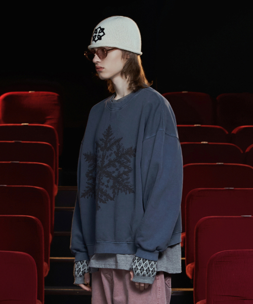 UNALLOYED（アナロイド）の「ピグメントスノースウェットシャツ / チャコール（スウェット・メンズ・その他・MEDIUM/LARGE）」の2枚目の写真