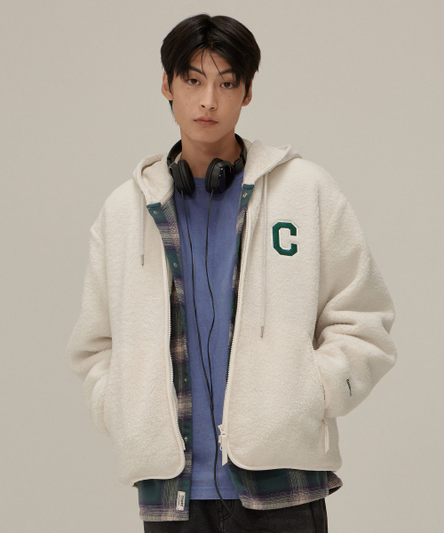 COVERNAT(カバーナット)の「Cロゴノーカラシェルパジャケットアイボリー(その他アウター・レディース・その他・SMALL/MEDIUM/LARGE/X-LARGE/XX-LARGE)」の2枚目の写真