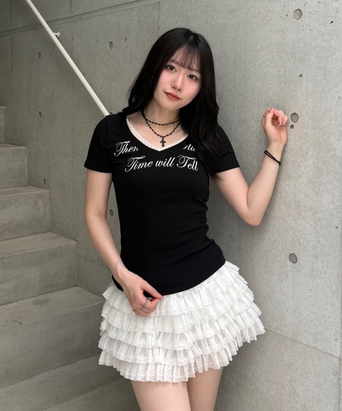 Lae(レイ)の「ティアードフリルミニスカート(スカート・レディース・ブラック・MEDIUM/SMALL/LARGE)」の4枚目の写真